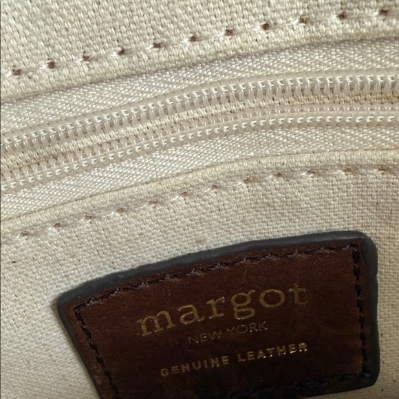 Leather crossbody bag by Margot - Picture 5 of 5